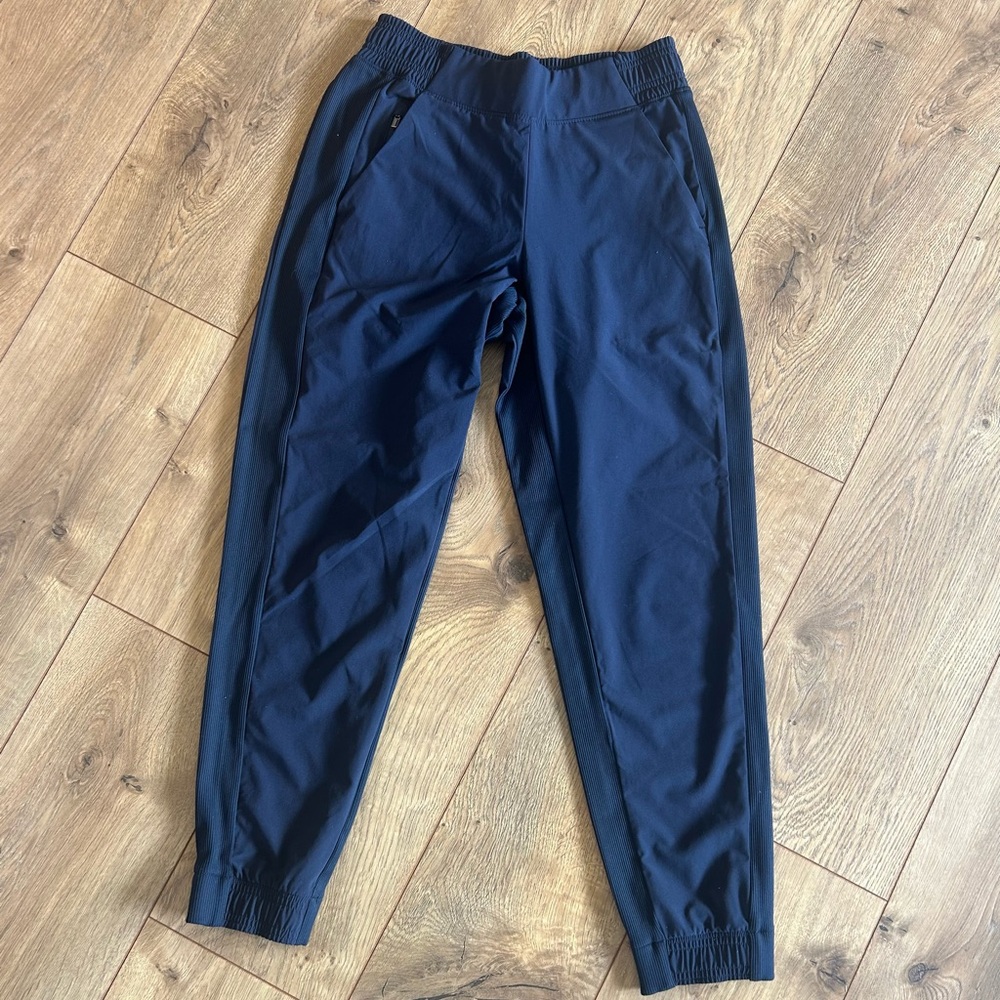 Women’s Athleta Brooklyn Jogger in Navy